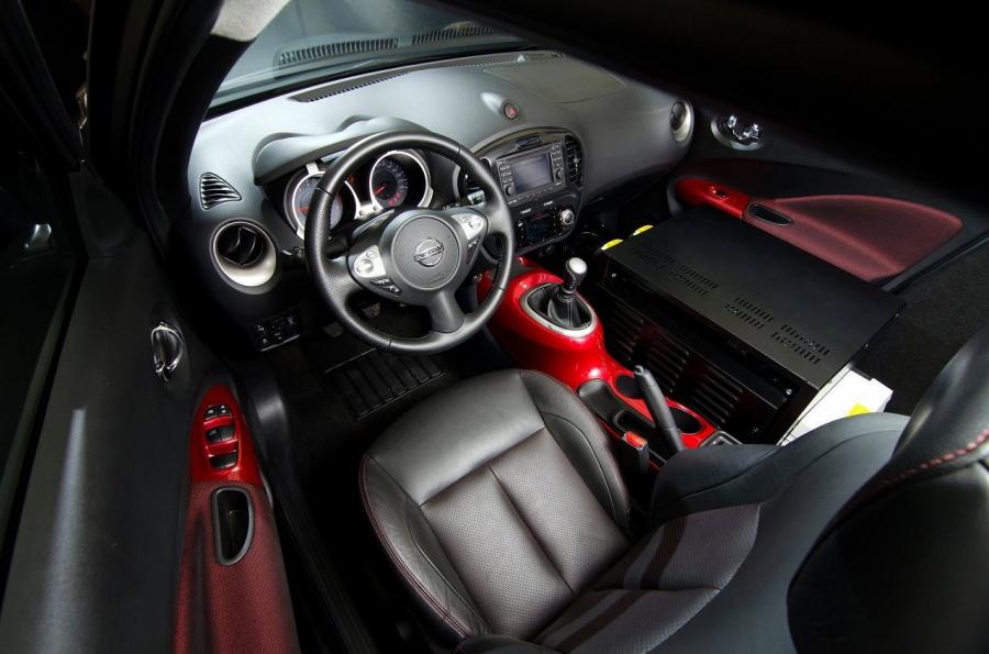  Nissan Juke Box 2012 года  (фото 6 из 7)
